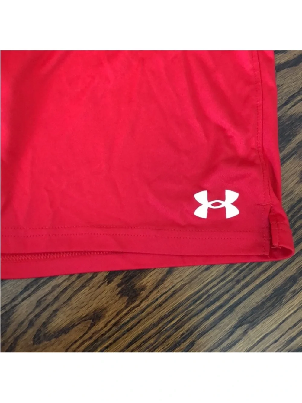 Under Armour Boys Red HeatGear Athletic Shorts Size XL